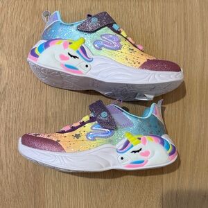 NWT Skechers Girls' Sparkle Unicorn Dreams Light-Up Sneakers size 12.5 (in box)